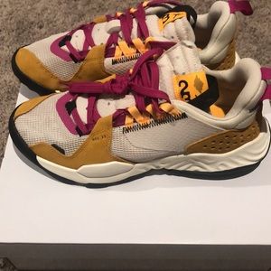 Woman’s Jordan Delta